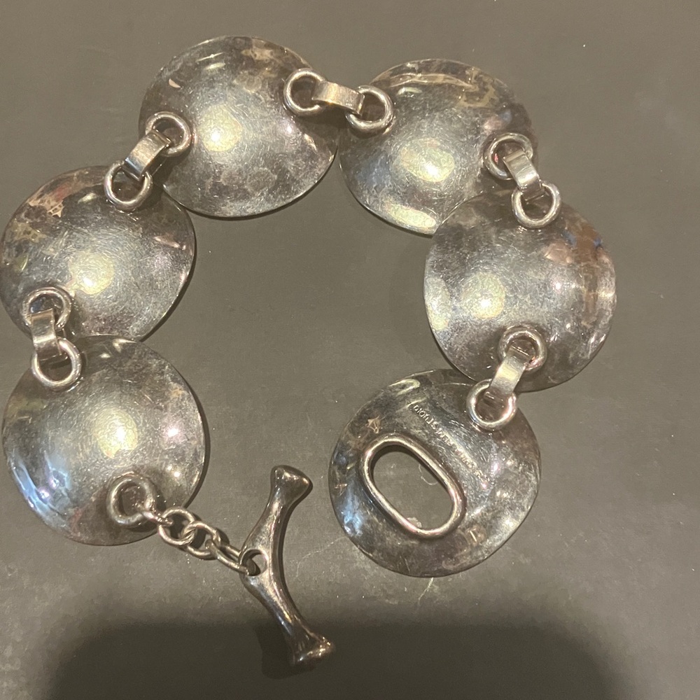 Elegant sterling Silver Bracelet